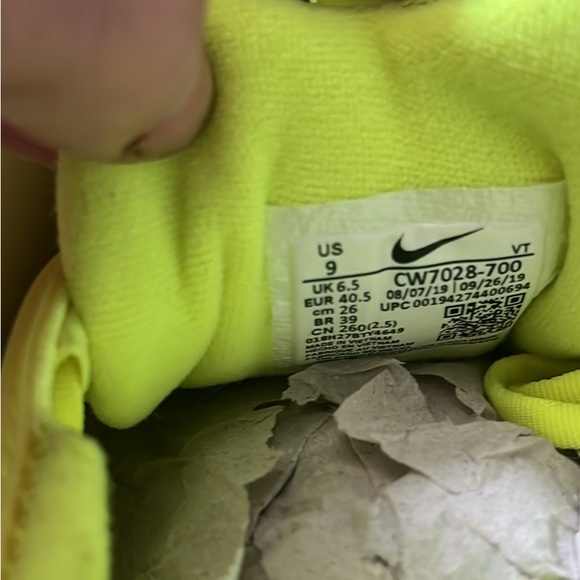 Nike Air Max 97 Volt size 9 women
Like new. With box. Literally wore once. - Picture 4 of 9